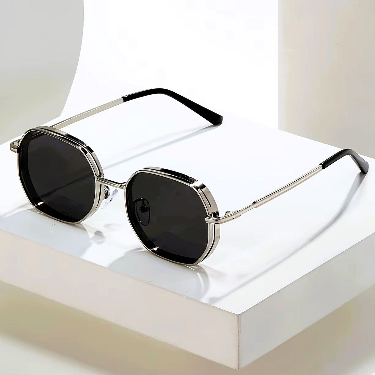 Hawthorne Metal Round Sunglasses