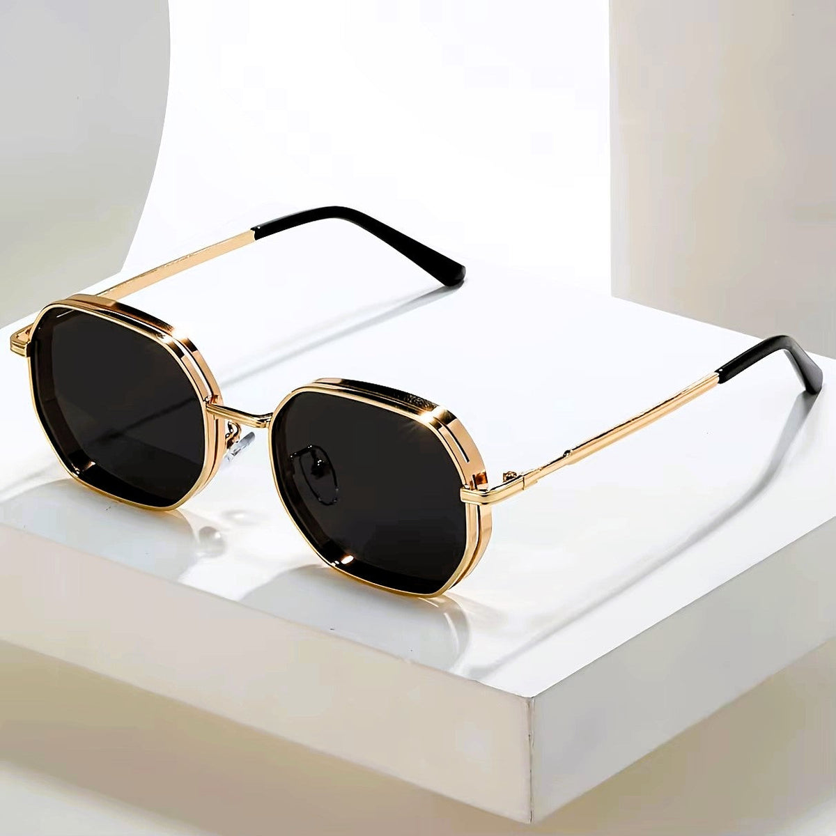 Hawthorne Metal Round Sunglasses