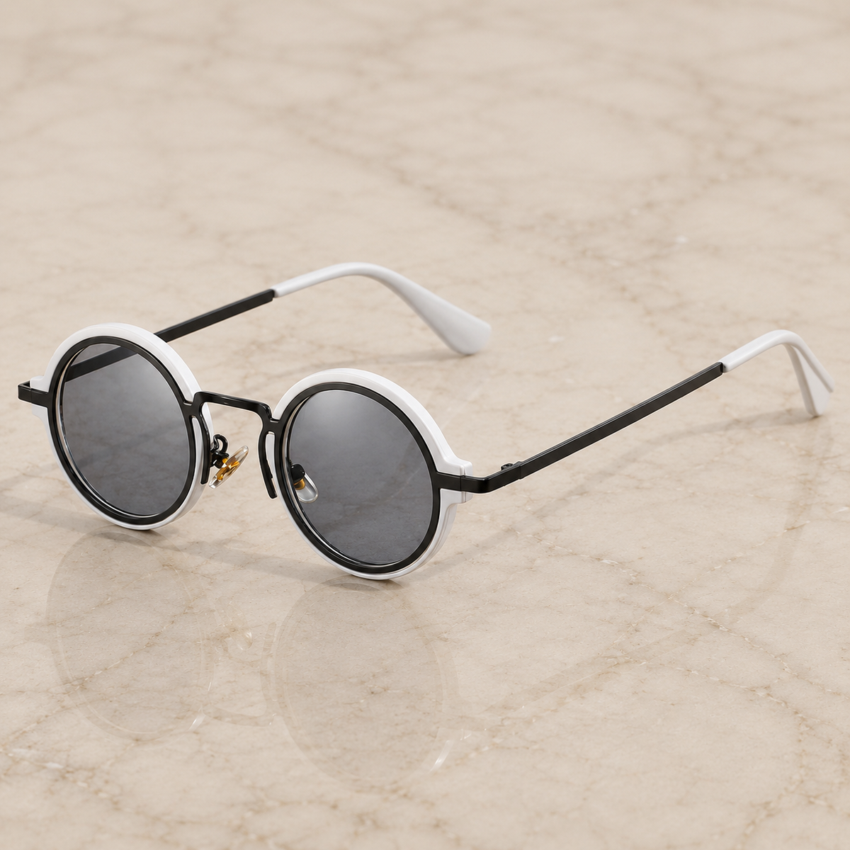 Lysander Gradient Round Sunglasses